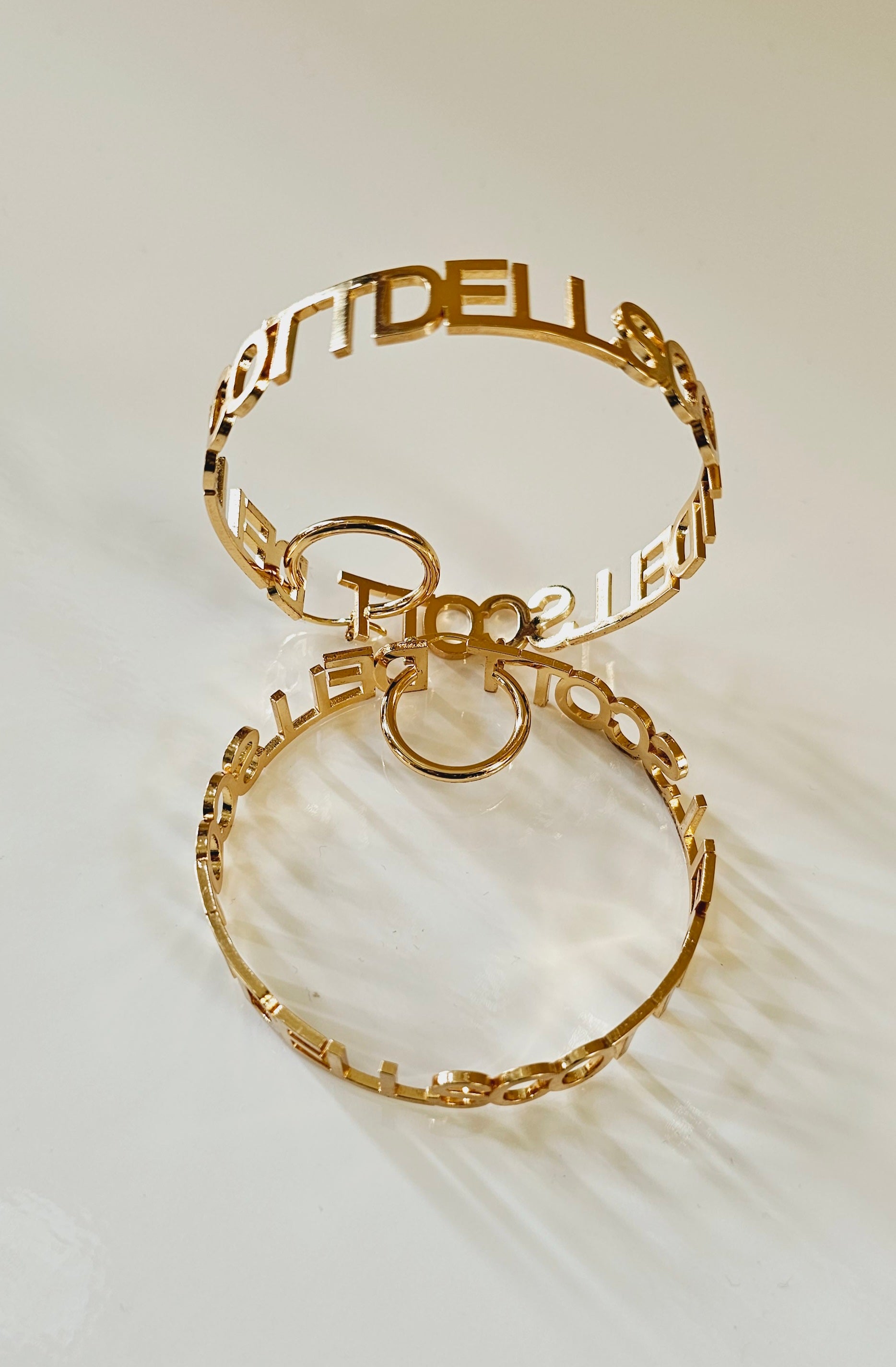 Dell Scott Collection - Dell Scott Logo Hoop Earrings -Gold